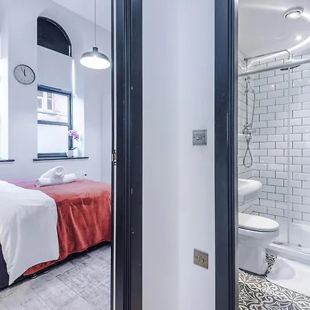 2025 Traveler Award Winner - Gorgeous Flat In Ideal For Long * Leeds (West Yorkshire)