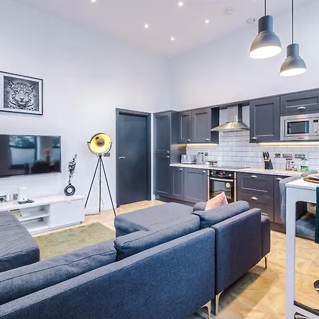 2025 Traveler Award Winner - Gorgeous Flat In Ideal For Long * Leeds (West Yorkshire)