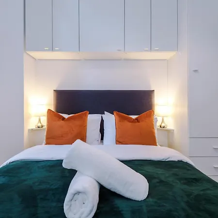 2025 Traveler Award Winner - Gorgeous Flat In Ideal For Long Leeds (West Yorkshire)